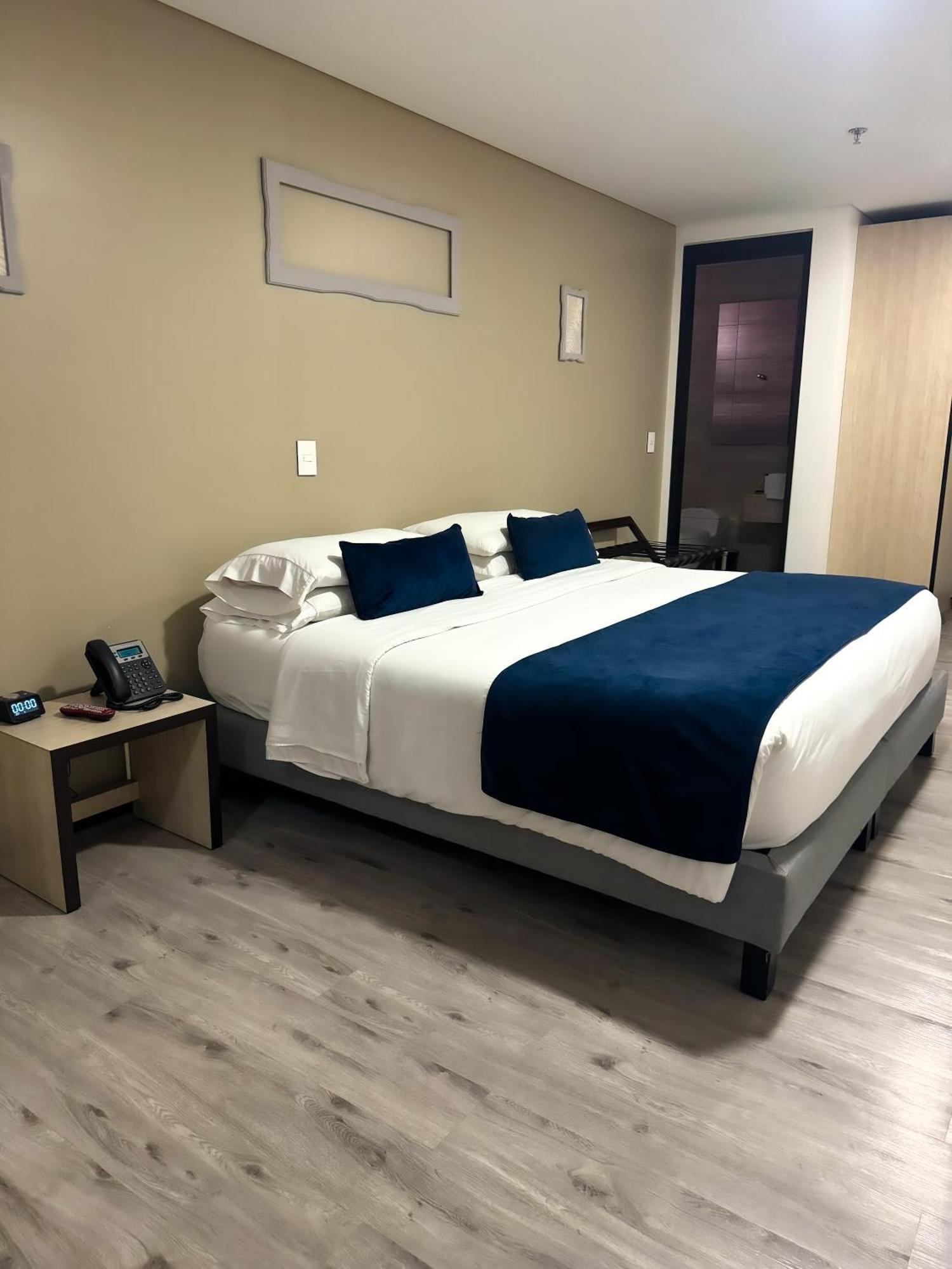 Hotel Wlh Silver Corferias Богота Екстер'єр фото