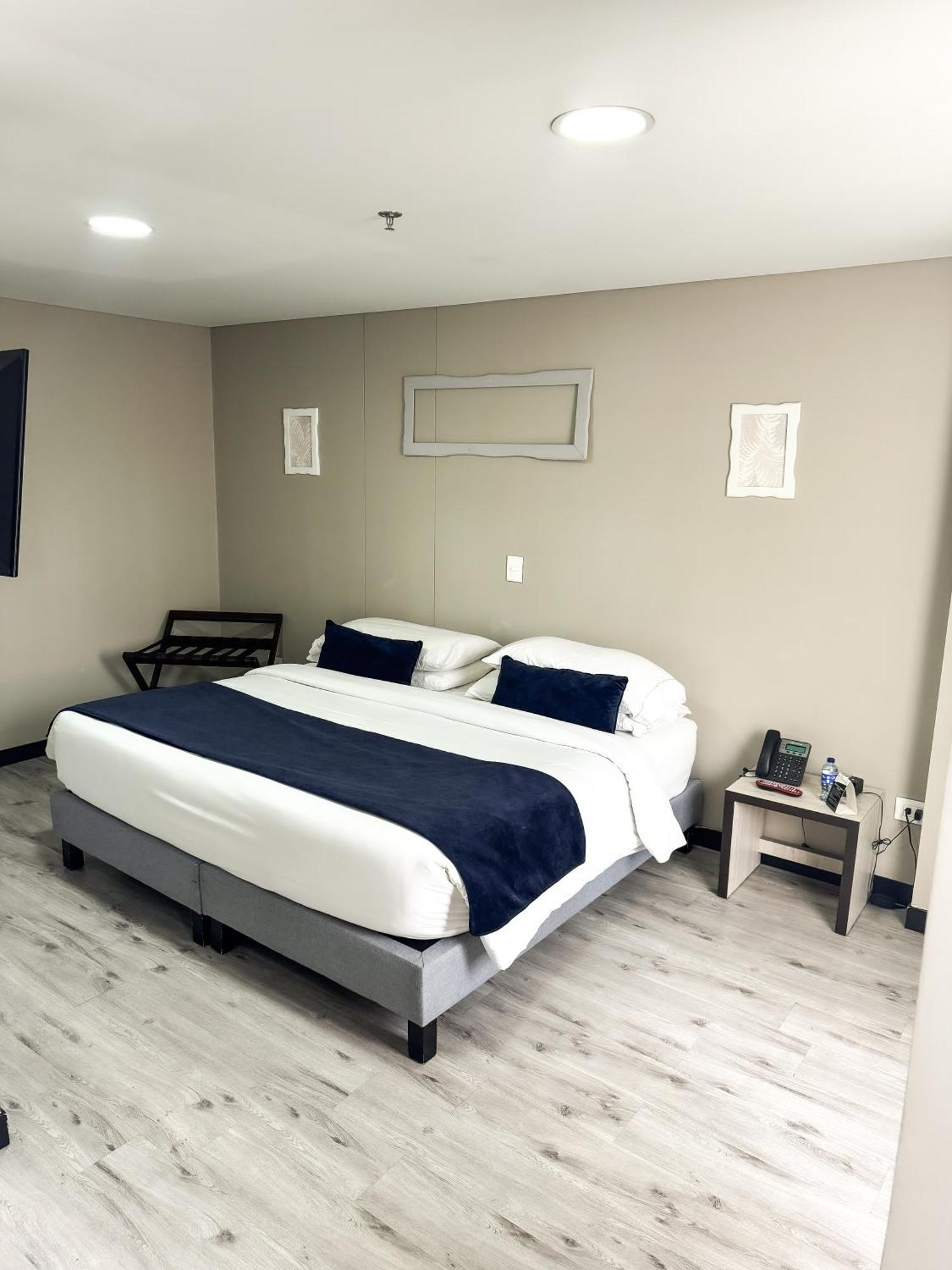 Hotel Wlh Silver Corferias Богота Екстер'єр фото