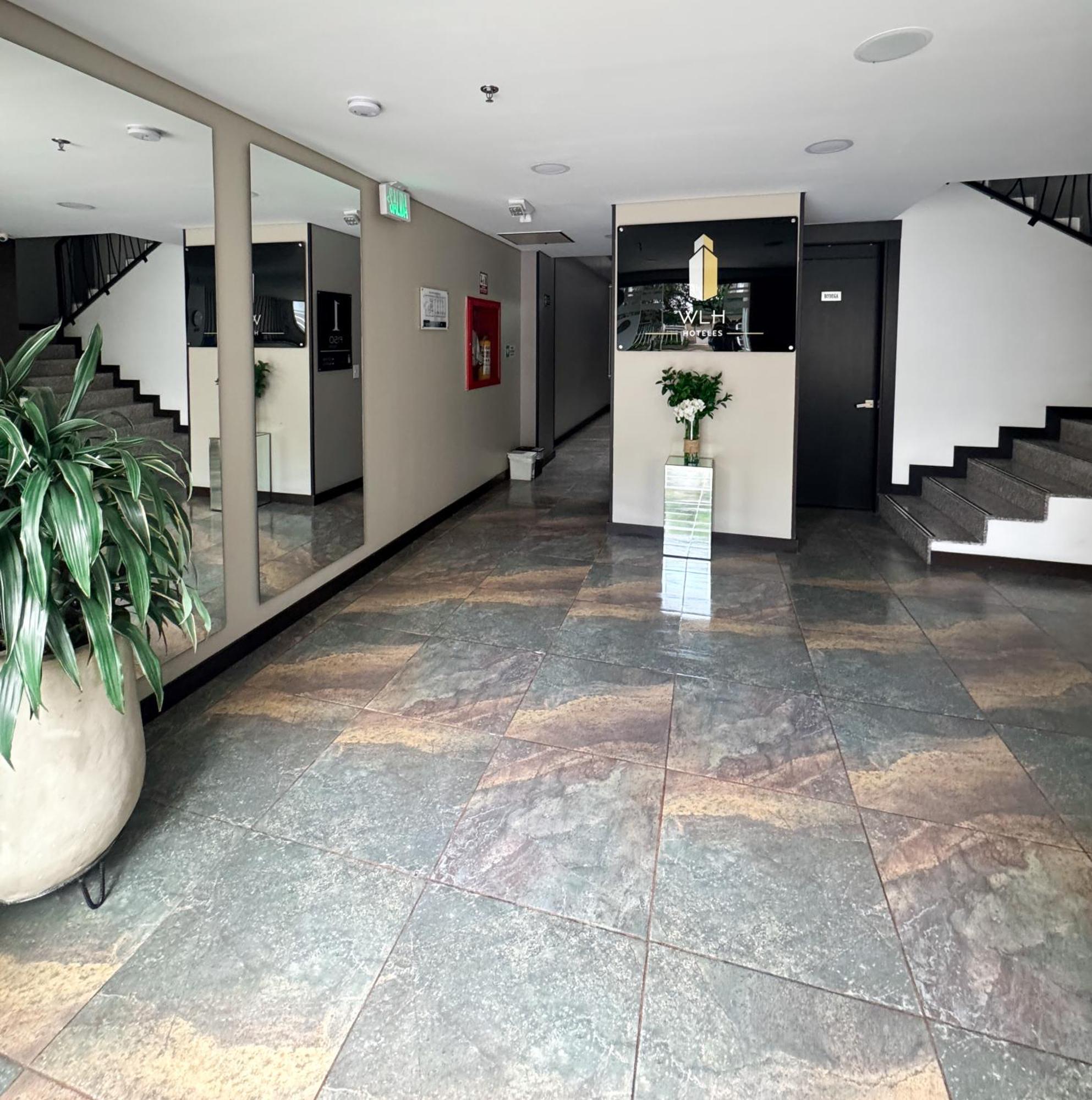 Hotel Wlh Silver Corferias Богота Екстер'єр фото