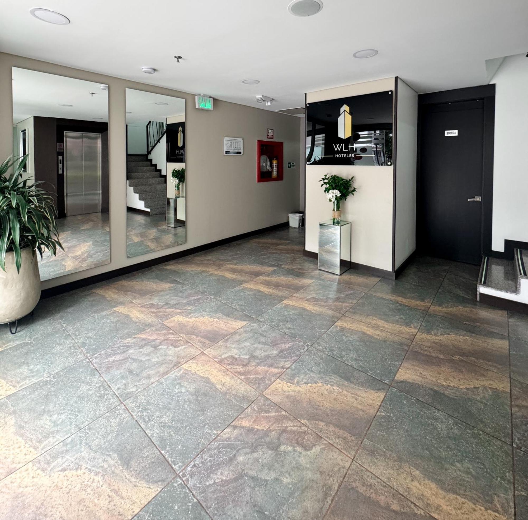 Hotel Wlh Silver Corferias Богота Екстер'єр фото