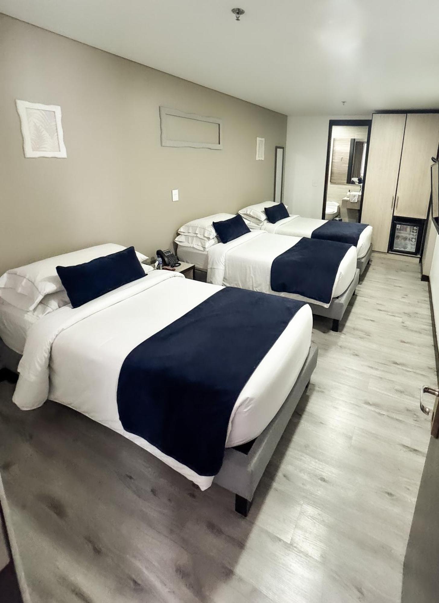 Hotel Wlh Silver Corferias Богота Екстер'єр фото
