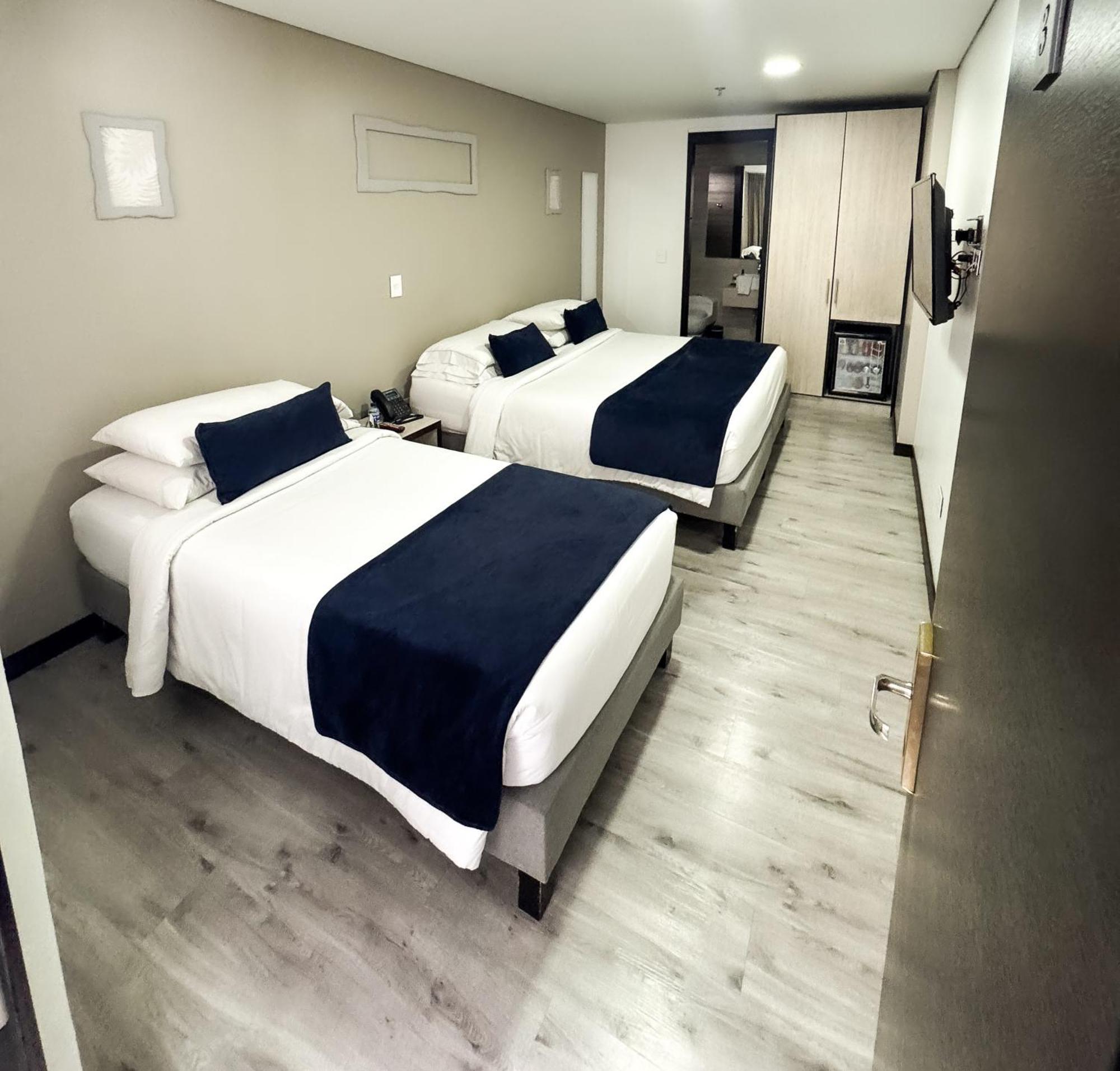 Hotel Wlh Silver Corferias Богота Екстер'єр фото